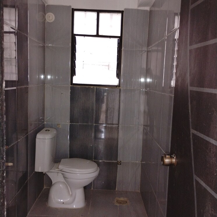 Bathroom, ratan-neptune 2 Bedroom 900 Sq.Ft. Apartment In Hadapsar Pune 8909547