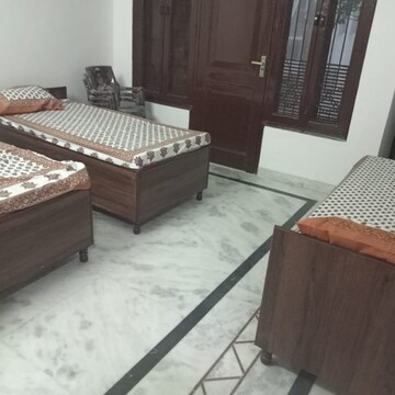 Bedroom in 6+ BHK Independent House at RWA Apartments Sector 41, Sector 41 – for Sale
