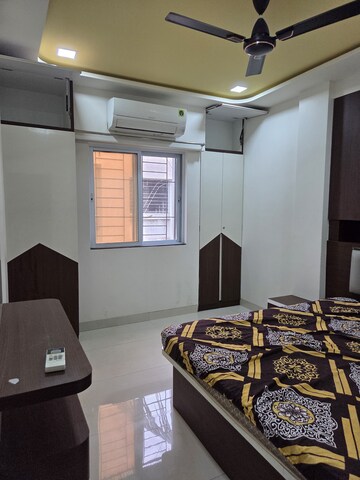 Bedroom in 3.5 BHK Apartment at Wadgaon Sheri – for Rent