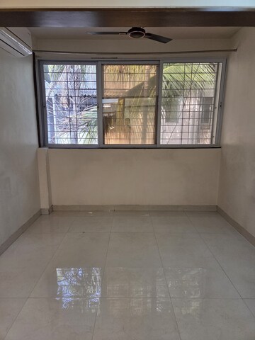 Room in 3.5 BHK Apartment at Wadgaon Sheri – for Rent