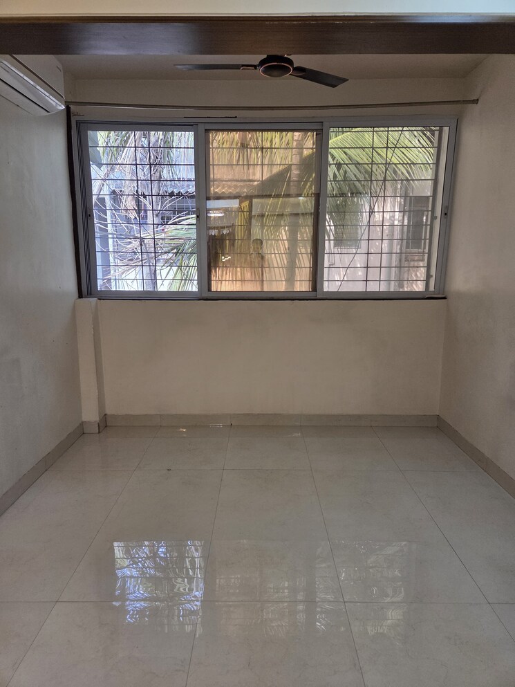 Room, wadgaon sheri 3.5 Bedroom 1600 Sq.Ft. Apartment In Wadgaon Sheri Pune 8909559