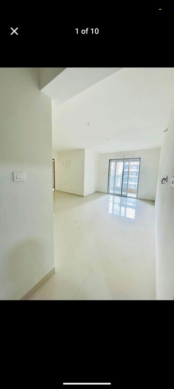 Room in 3 BHK Apartment at Shubh Gateway, Viman Nagar – for Sale