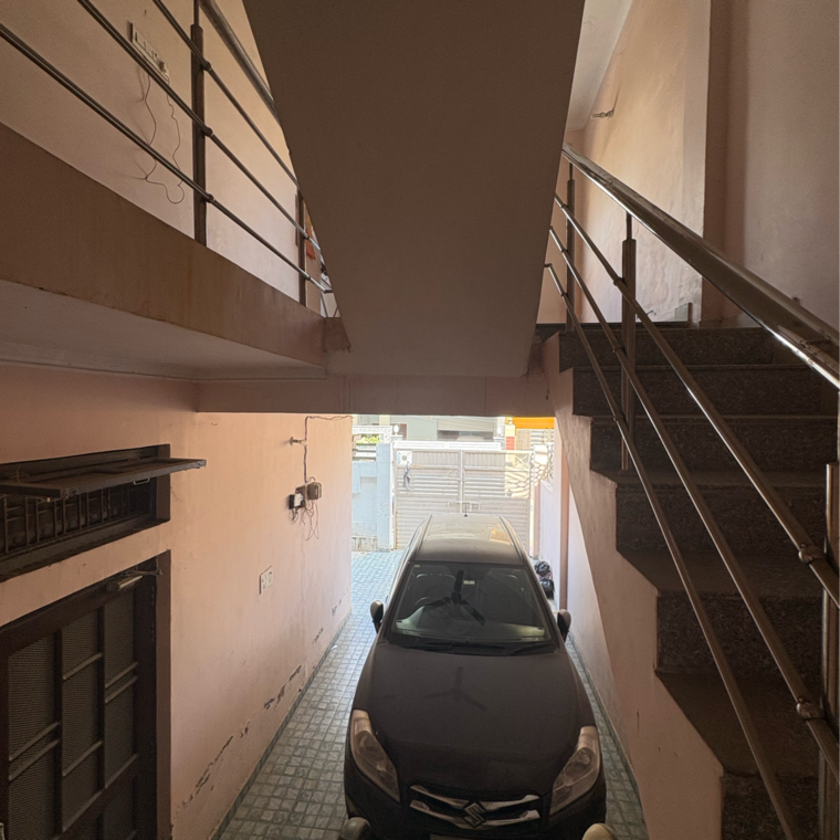 undefined, upavp-vrindavan-yojana 6+ Bedroom 4300 Sq.Ft. Independent House In Nagram Road Lucknow 8909574