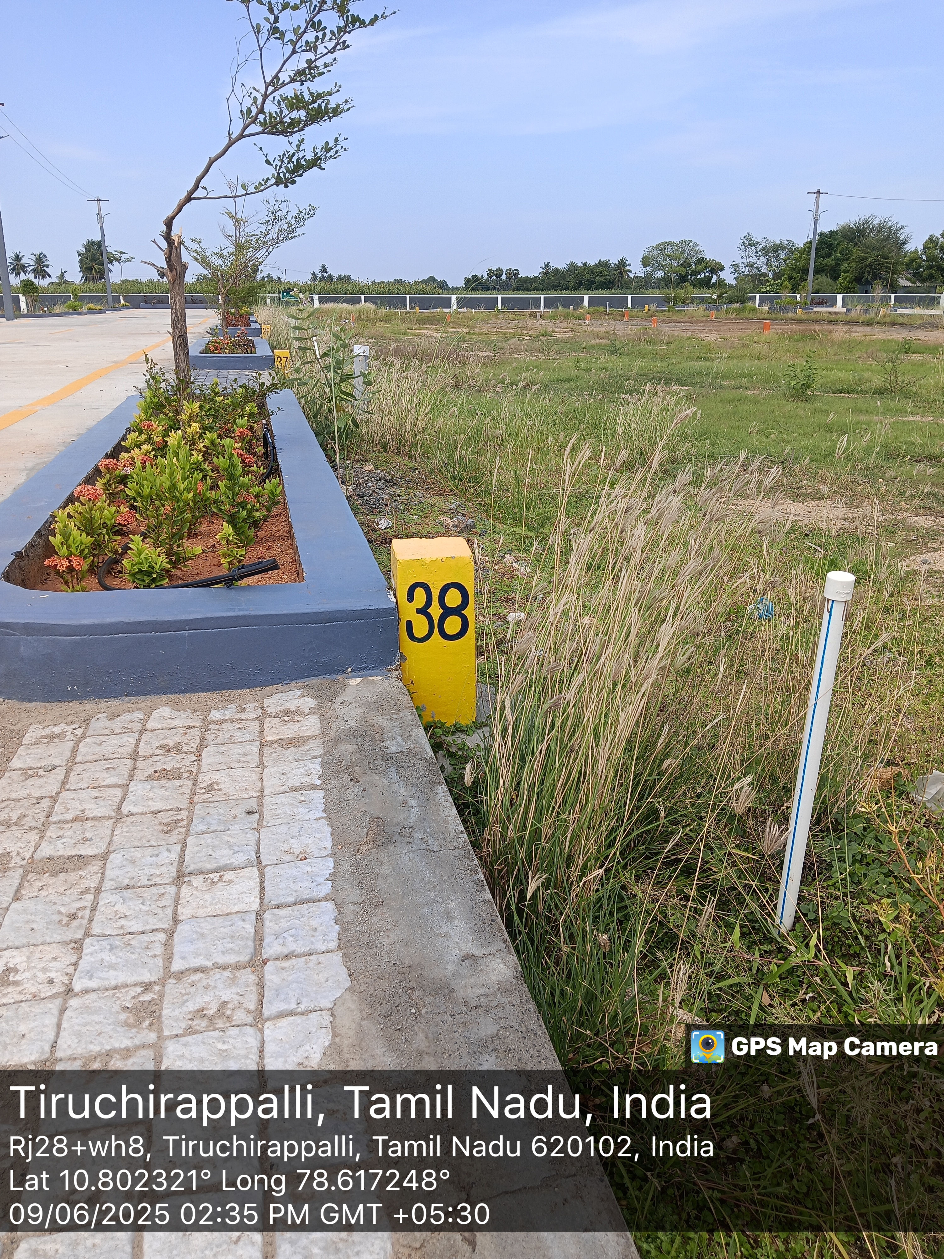 Plot For Sale in Venus Grand City 