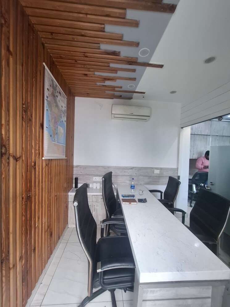 Floor Plan, netaji subhash place Commercial Office Space 300 Sq.Ft. In Netaji Subhash Place Delhi 8909636