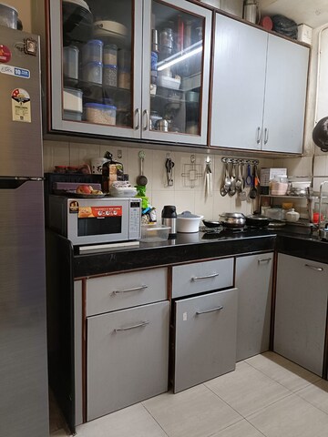 Kitchen in 2 BHK Apartment at Sindhi Society, Chembur – for Sale