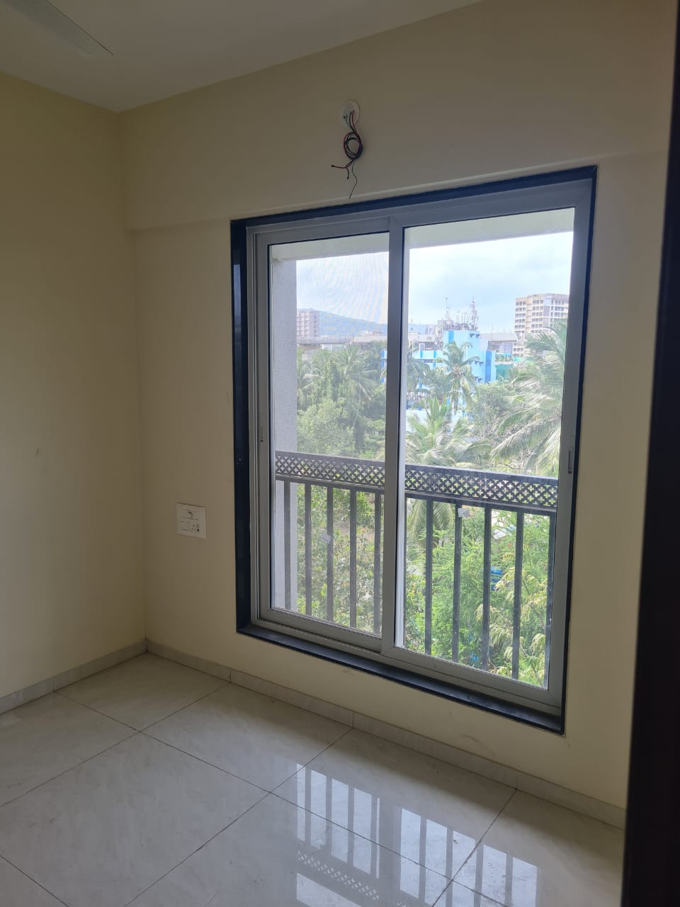 2 BHK + Servant Room Apartment For Rent in Sidhivinayak Flora