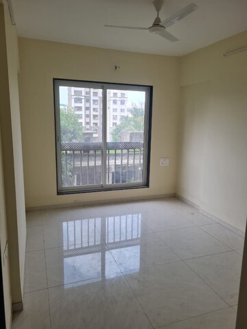 Room in 2 BHK Apartment at Sidhivinayak Flora, Chembur – for Rent