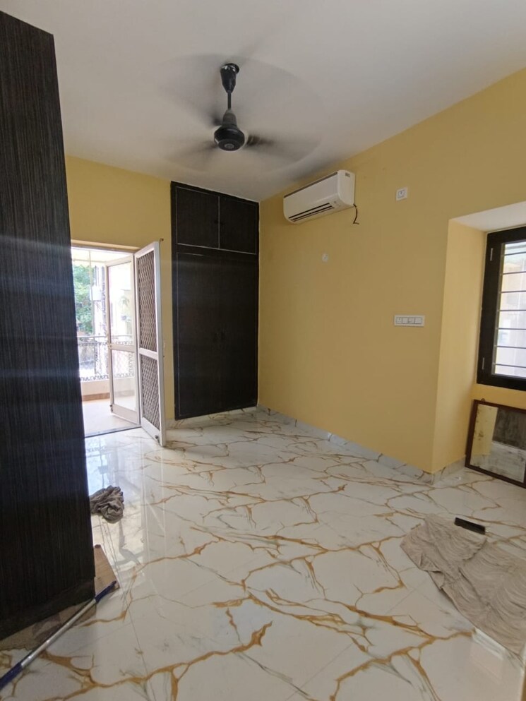 Room, jahaz-apartments 2 Bedroom 1000 Sq.Ft. Apartment In Paschim Vihar Delhi 8909646