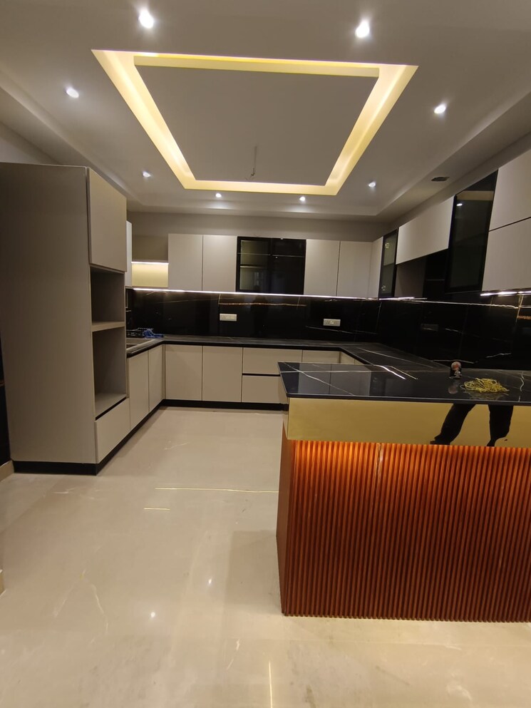 Kitchen, shubh-niketan-apartments 3 Bedroom 1500 Sq.Ft. Builder Floor In Paschim Vihar Delhi 8909648