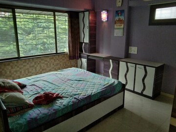 Bedroom in 2 BHK Apartment at Harjas CHS, Ic Colony – for Rent