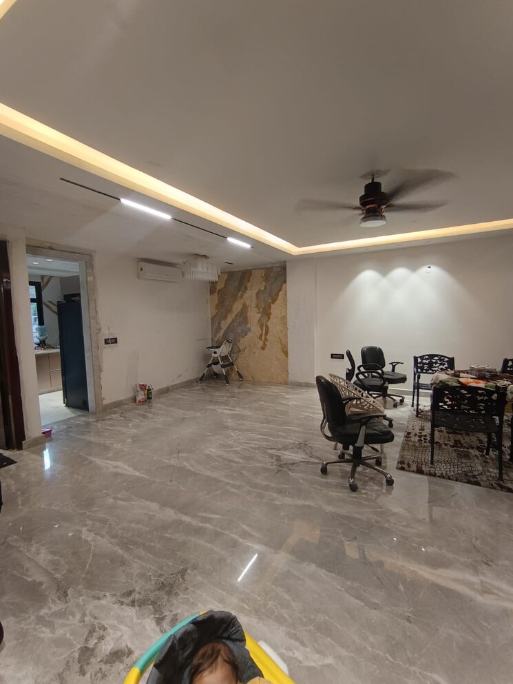 Living Room, navbharat-apartments 3 Bedroom 1450 Sq.Ft. Builder Floor In Paschim Vihar Delhi 8909656