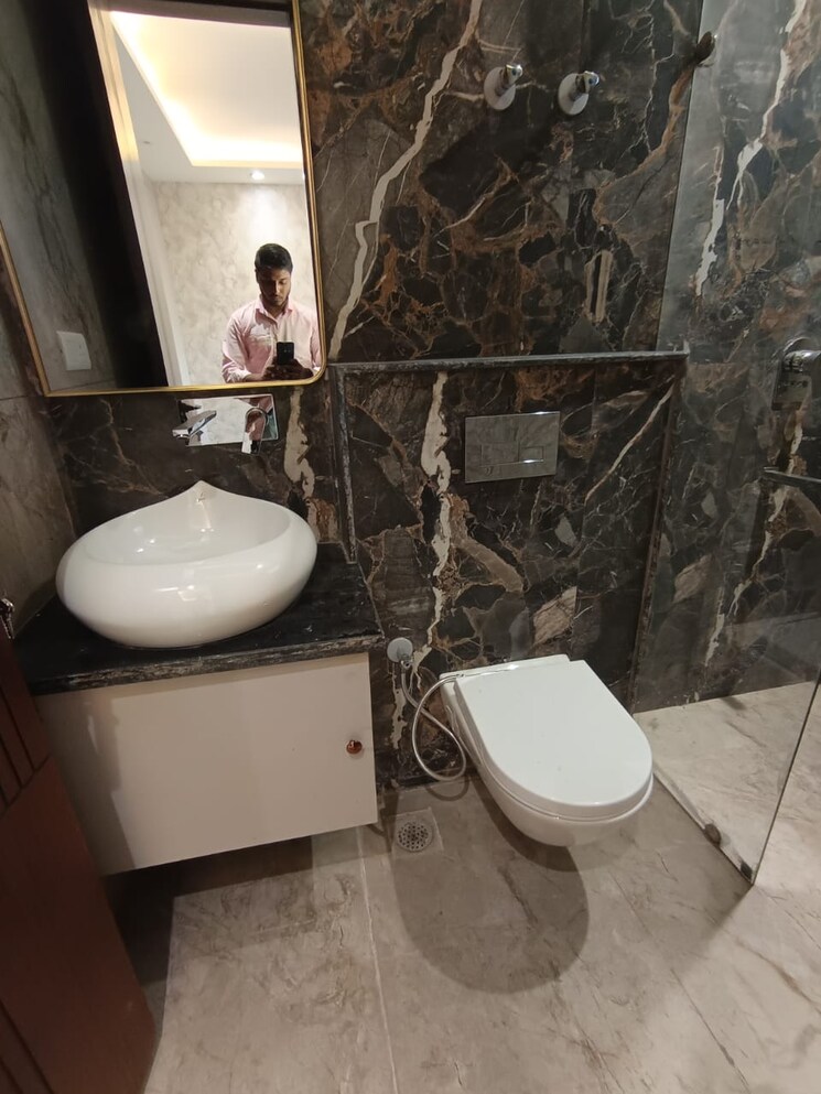 Bathroom, navbharat-apartments 3 Bedroom 1450 Sq.Ft. Builder Floor In Paschim Vihar Delhi 8909656