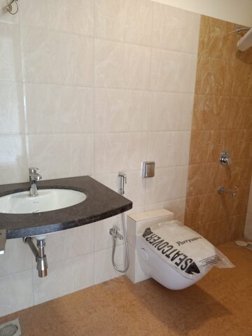 Bathroom in 3 BHK Apartment at Prabhat Residency Santacruz, Santacruz East – for Rent