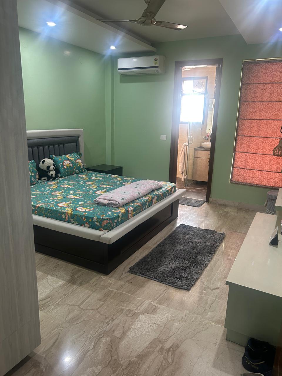 3 BHK + Servant Room Apartment For Rent in Ansal Celebrity Homes