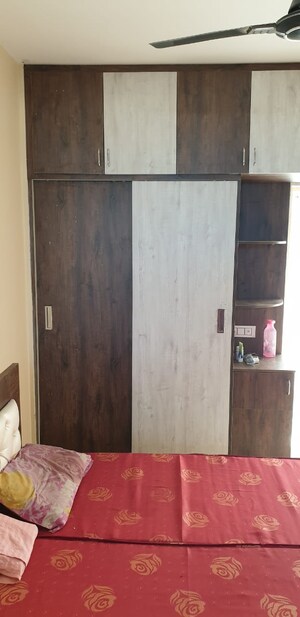 Furnished Amenities in 2 BHK Apartment at Pyramid Pride, Sector 76 – for Sale