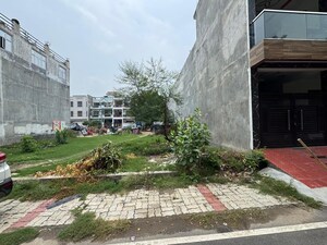  Plot For Sale in Jankipuram