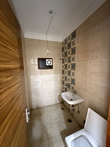 Bathroom in 2 BHK Builder Floor at Rps Palms, Sector 88 – for Sale
