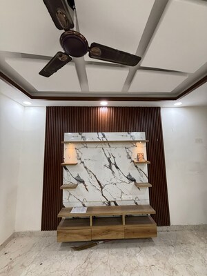 Furnished Amenities in 2 BHK Builder Floor at Rps Palms, Sector 88 – for Sale