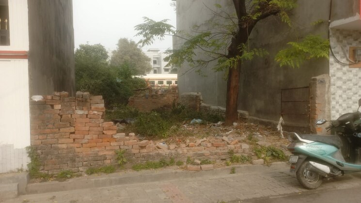 undefined, gomti nagar  1210 Sq.Ft. Plot In Gomti Nagar Lucknow 8909740