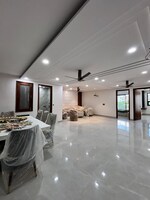 4 BHK + Pooja Room 350 Sq.Yd. Builder Floor in Builder Floor 