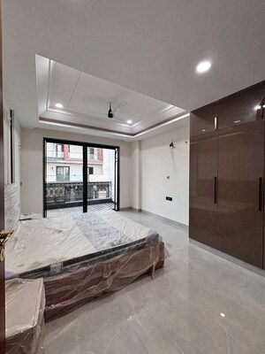 Bedroom in 4 BHK Builder Floor at Sector 85 – for Sale