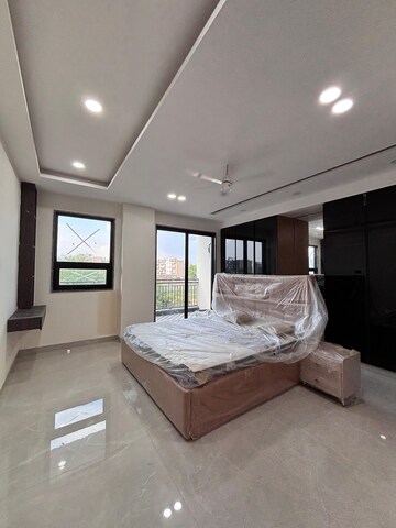 Bedroom in 4 BHK Builder Floor at Sector 85 – for Sale