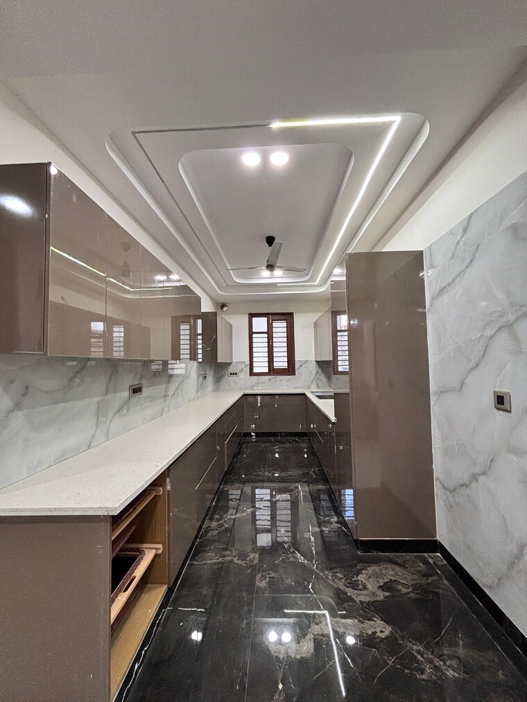 Kitchen, sector 85 4 Bedroom 350 Sq.Yd. Builder Floor In Sector 85 Faridabad 8909746