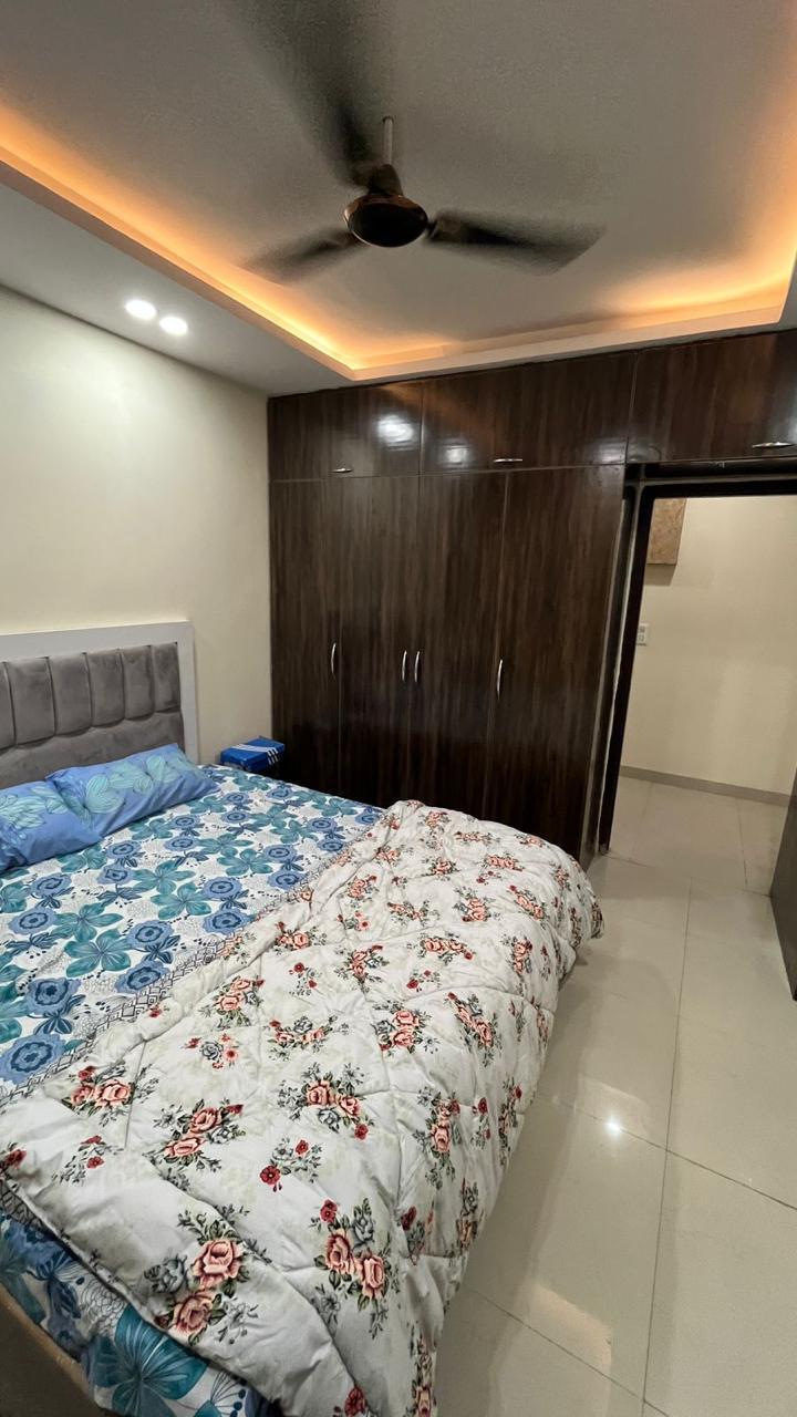 2 BHK Builder Floor For Rent in DLF Phase IV