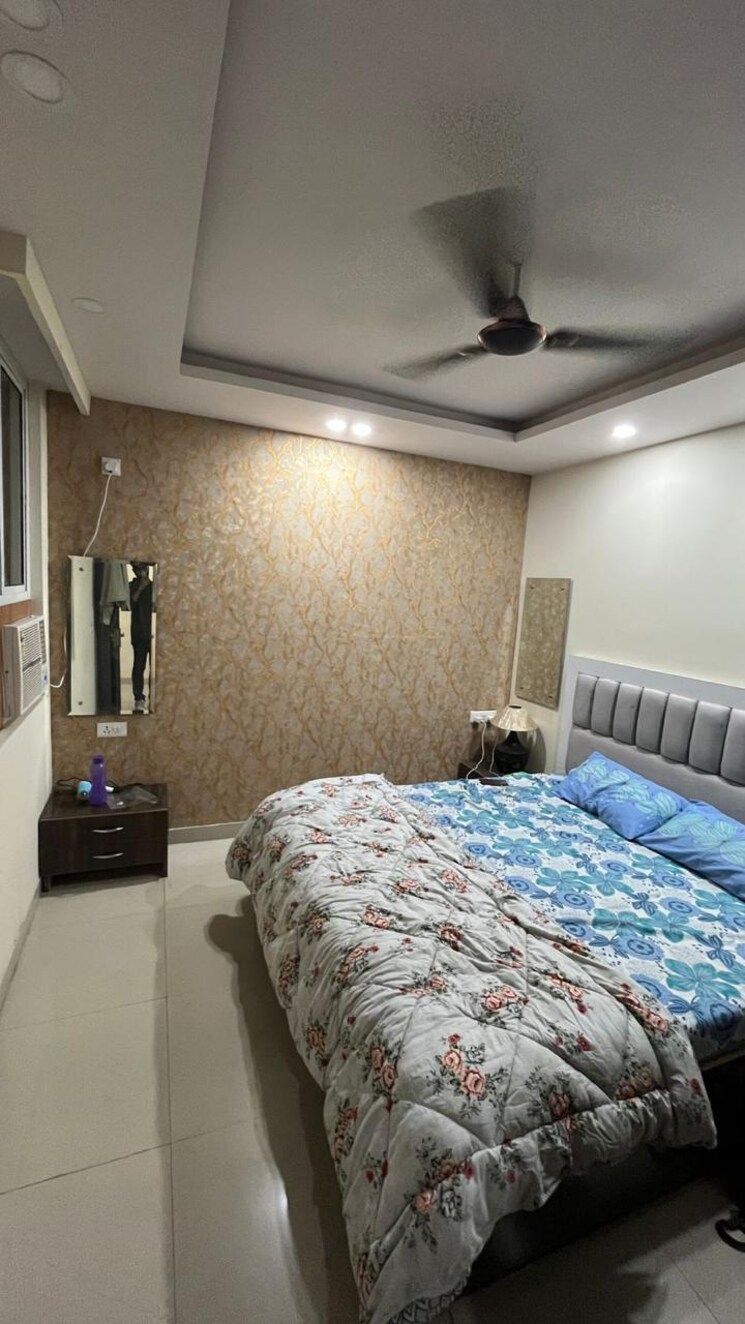 Bedroom, dlf phase iv 2 Bedroom 1050 Sq.Ft. Builder Floor In Dlf Phase iv Gurgaon 8909865