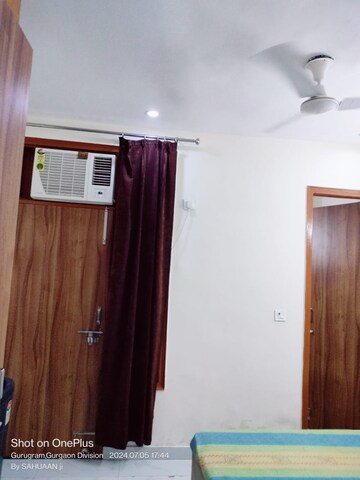 Furnished Amenities in 1.5 BHK Builder Floor at Sector 43 – for Rent