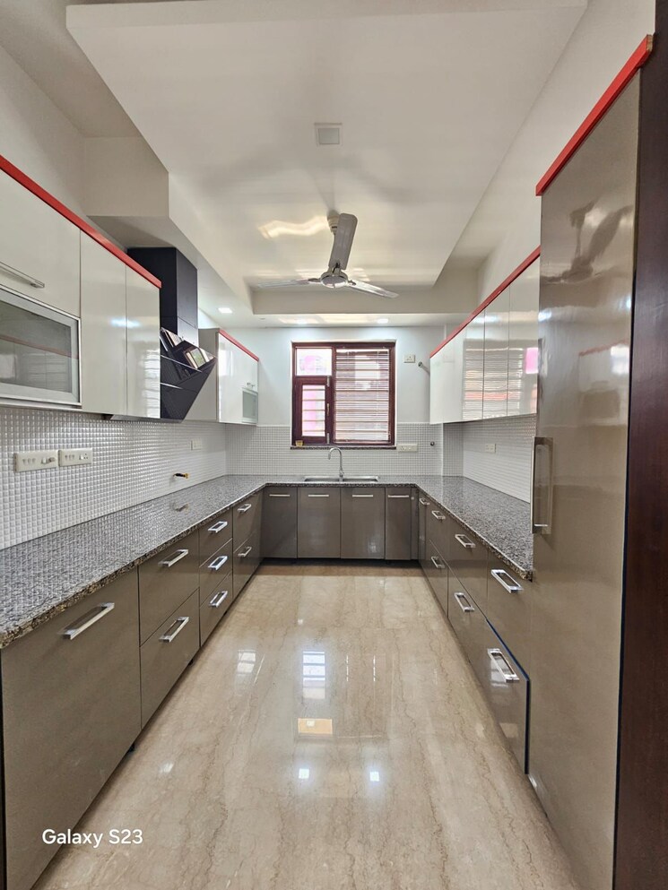 Kitchen, auram-floor 3 Bedroom 1800 Sq.Ft. Builder Floor In South City 2 Gurgaon 8909869