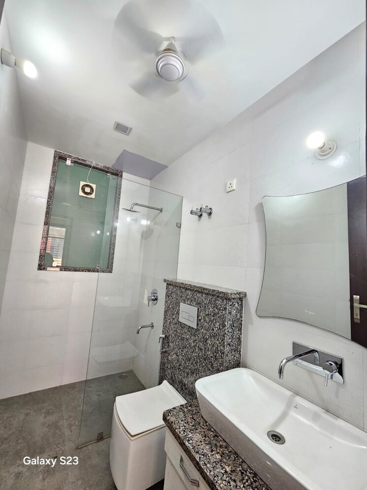 Master Bedroom, auram-floor 3 Bedroom 1800 Sq.Ft. Builder Floor In South City 2 Gurgaon 8909869