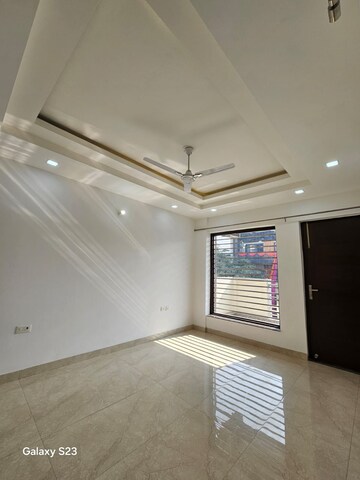 3 BHK Builder Floor For Rent in Auram Floor, South City 2