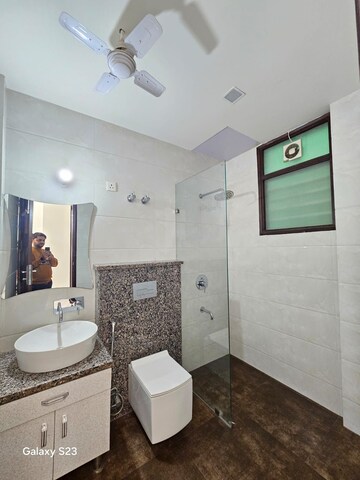 Bathroom in 3 BHK Builder Floor at Auram Floor, South City 2 – for Rent