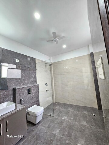 Bathroom in 3 BHK Builder Floor at Auram Floor, South City 2 – for Rent