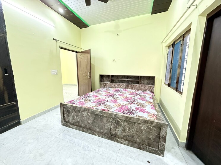 Bedroom, shahastradhara road 1 Bedroom 200 Sq.Yd. Villa In Shahastradhara Road Dehradun 8909873