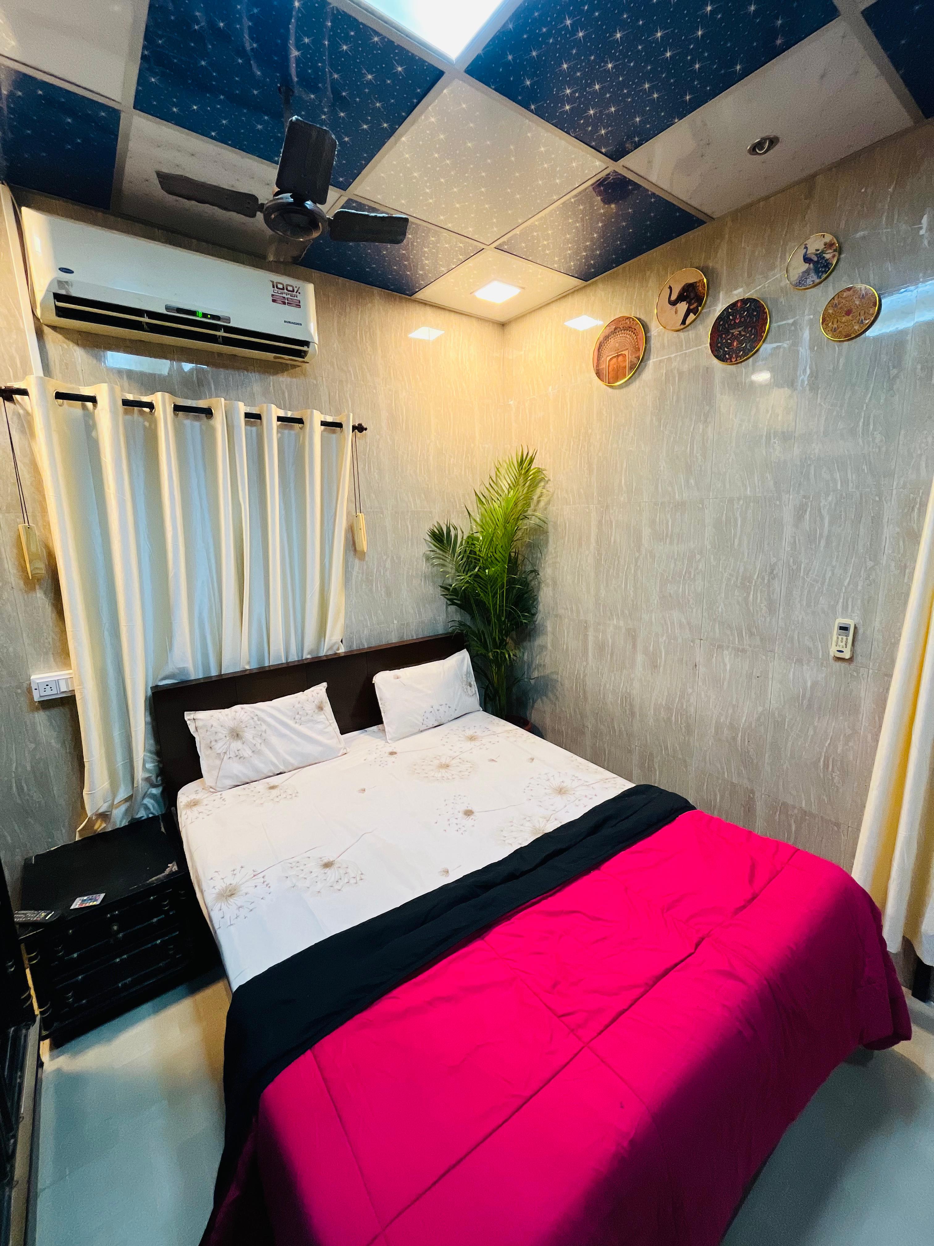 1 BHK + Pooja Room,Servant Room,Study Room,Extra Room 475 Sq.Ft. Apartment in Sneh CHS Andheri West