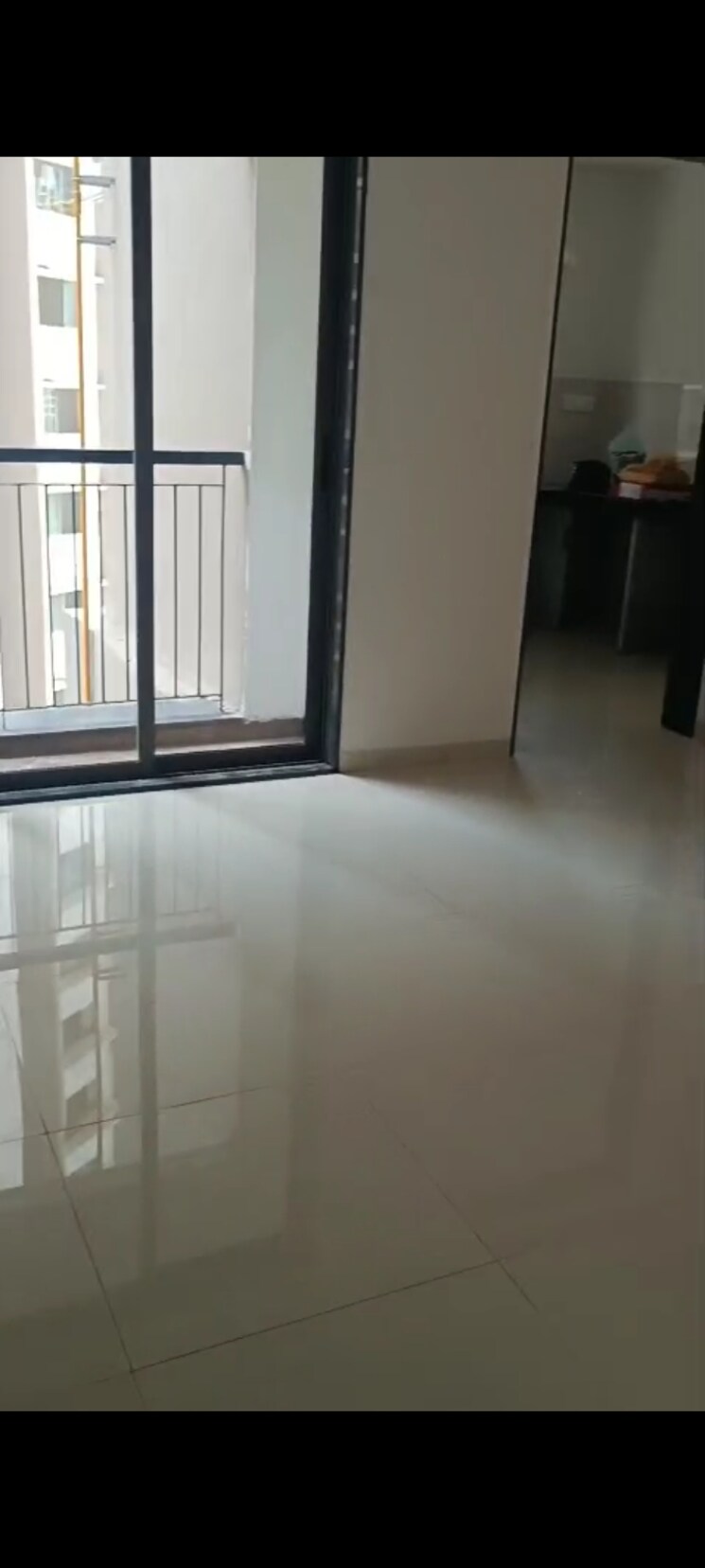 Room, runwal-eirene 2 Bedroom 568 Sq.Ft. Apartment In Balkum Pada Thane 8909878