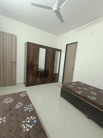 Room in  Pg at Manpada – for Rent
