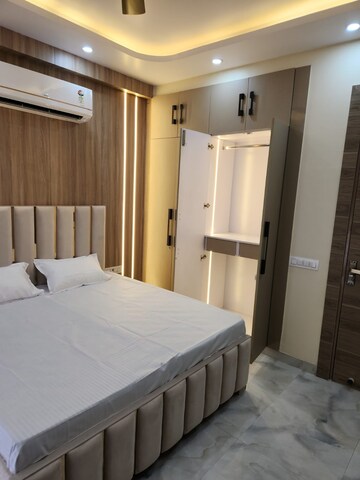 Bedroom in 1.5 BHK Builder Floor at Sector 42 – for Rent