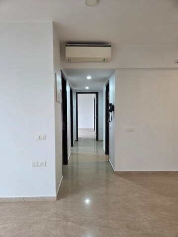 Room in 2 BHK Apartment at Godrej Urban Park, Chandivali – for Rent