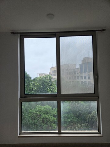 Room in 2 BHK Apartment at Godrej Urban Park, Chandivali – for Rent