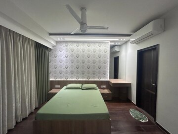 Bedroom in 4 BHK Villa at Tata Primanti Villas, Sector 72 – for Sale
