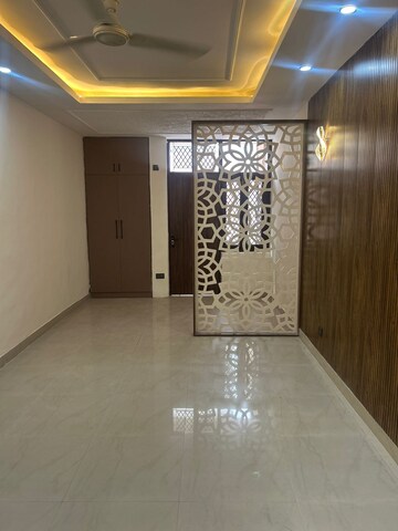 Room in 4 BHK Apartment at Abw La Lagune, Sector 54 – for Sale