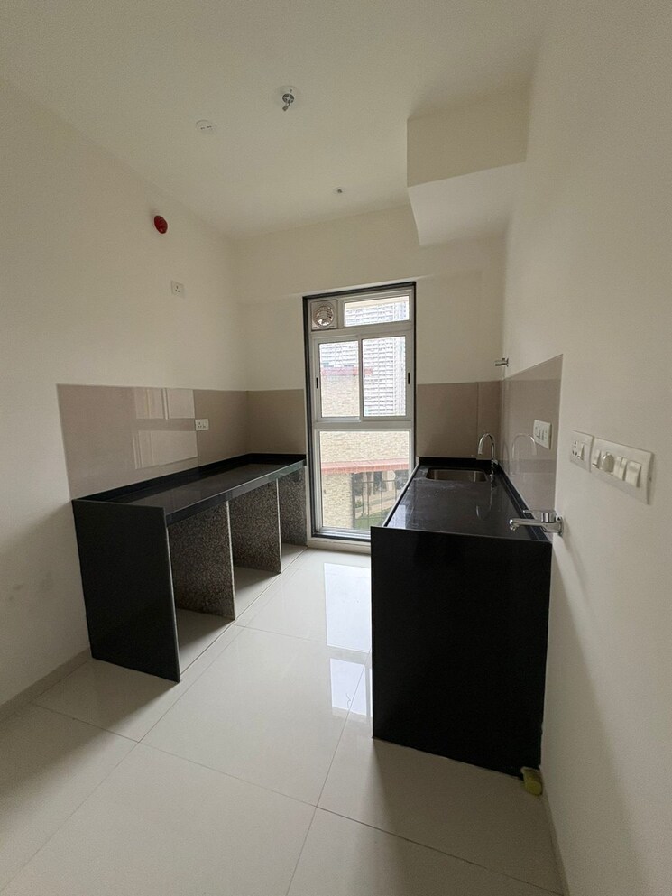 Kitchen, runwal-nirvana 2 Bedroom 810 Sq.Ft. Apartment In Parel Mumbai 8910016