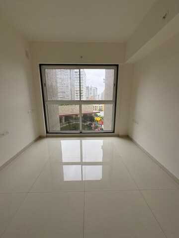 Room in 2 BHK Apartment at Runwal Nirvana, Parel – for Rent