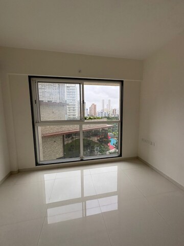 Room in 2 BHK Apartment at Runwal Nirvana, Parel – for Rent