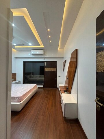 Room in 3.5 BHK Builder Floor at Ansal API Esencia, Sector 67 – for Sale