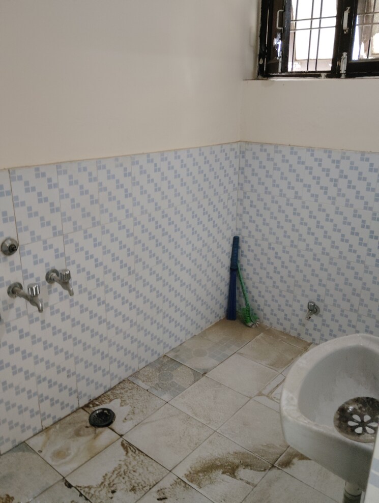 Bathroom, mahanagar 2 Bedroom 1800 Sq.Ft. Independent House In Mahanagar Lucknow 8910036
